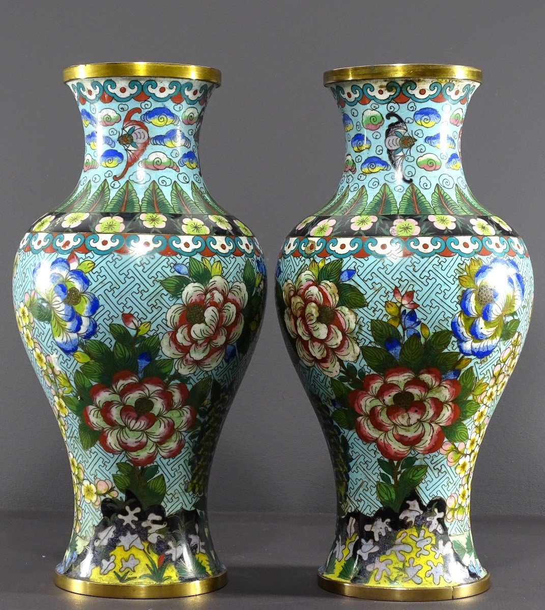 Chine, Années 1900/1920, Période République, Paire De Vases En émaux Cloisonnés. -photo-2