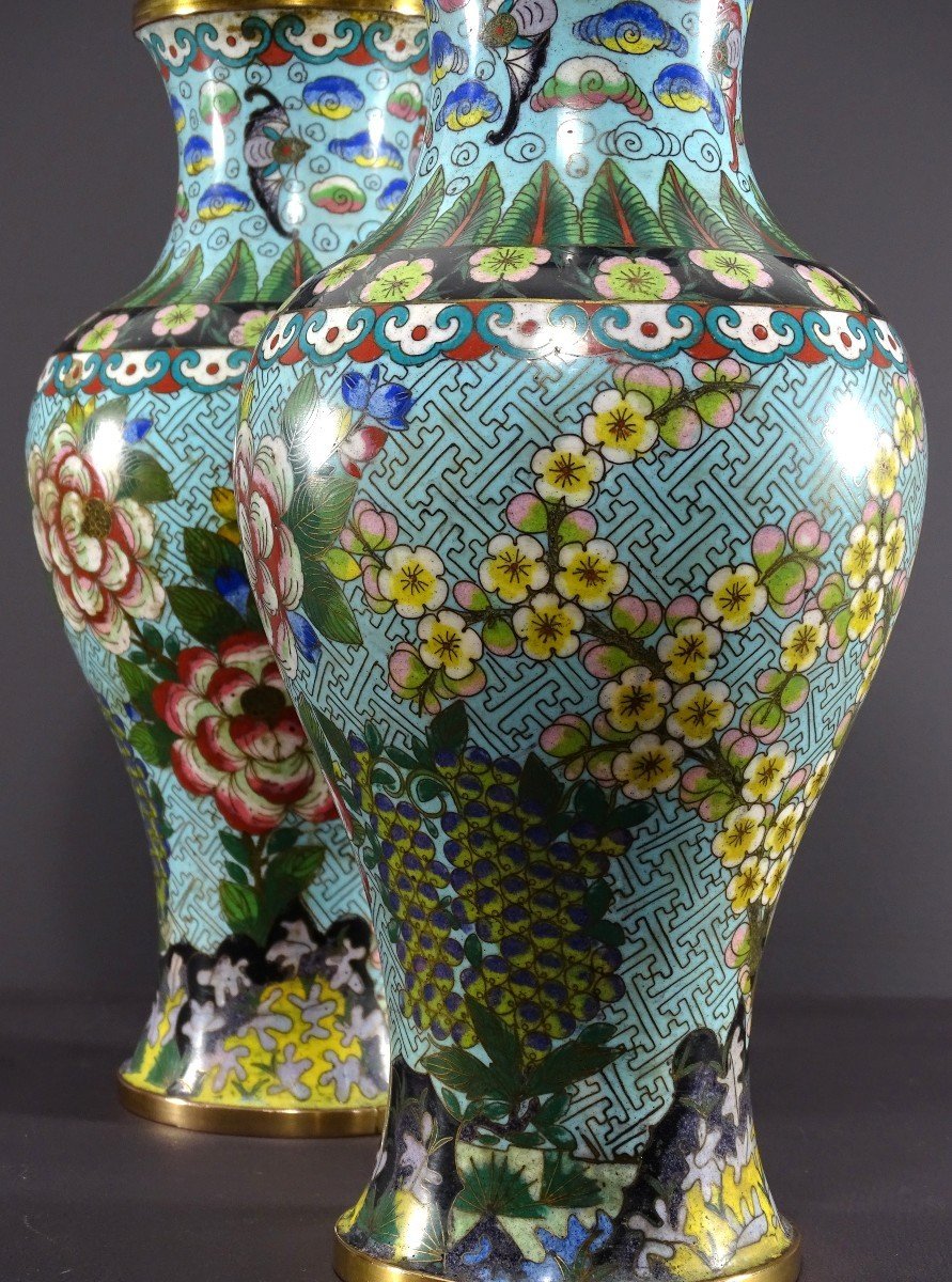 Chine, Années 1900/1920, Période République, Paire De Vases En émaux Cloisonnés. -photo-6