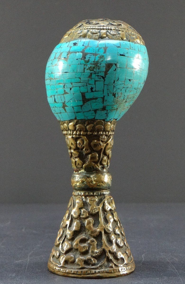 Tibet, Early 20th Century, Repoussé Copper And Turquoise Seal On A Shell Base-photo-4