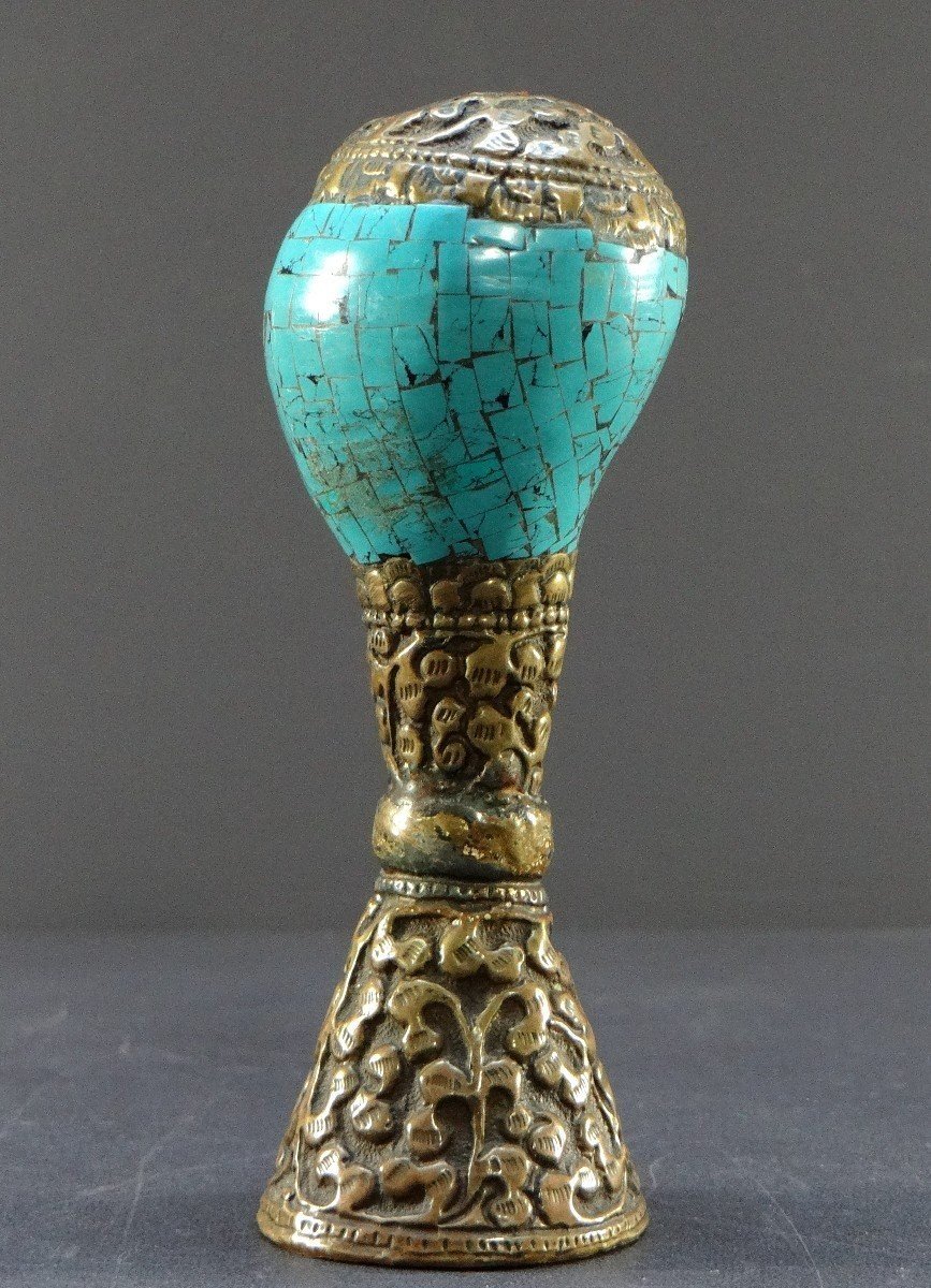 Tibet, Early 20th Century, Repoussé Copper And Turquoise Seal On A Shell Base-photo-7