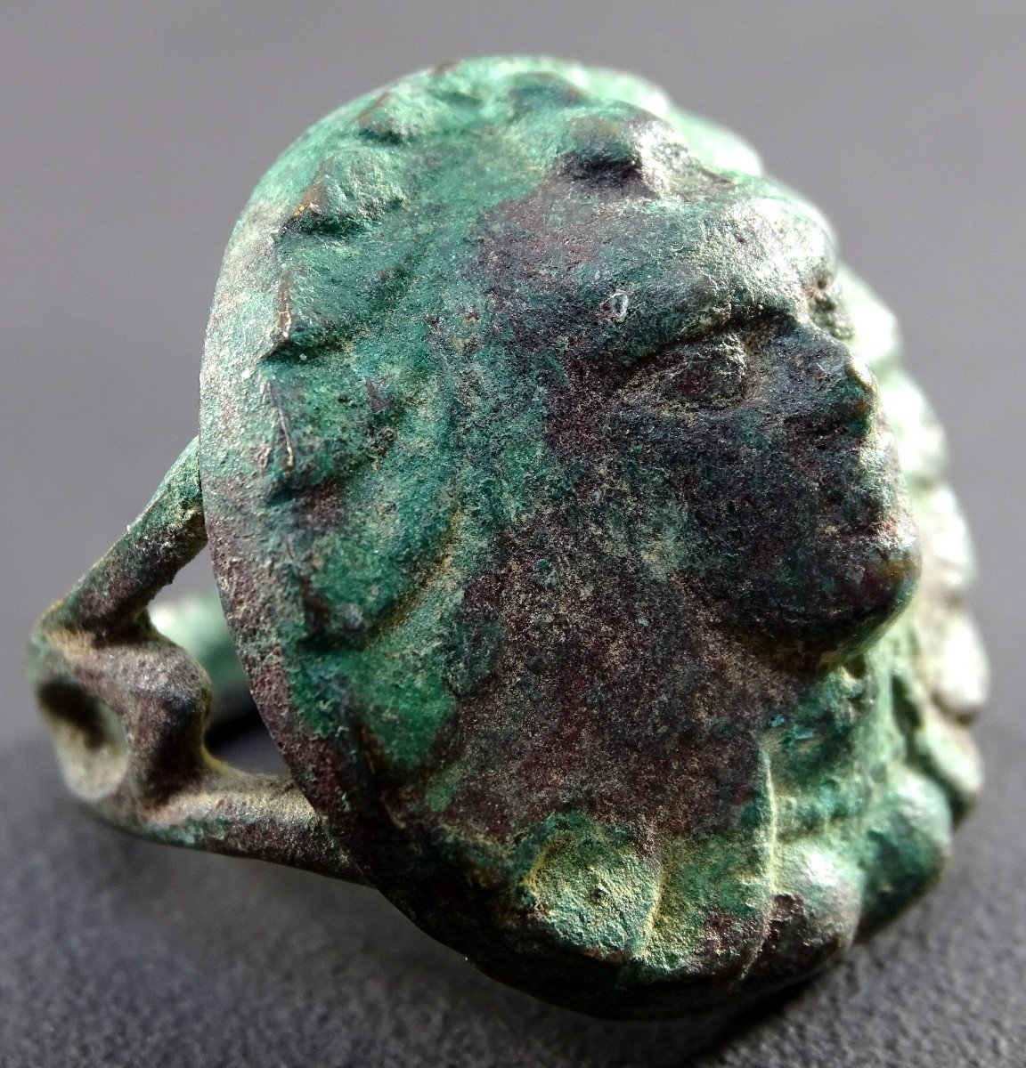 Bactrian Civilization, 3rd Century Bce, Rare Bronze Medusa Ring. -photo-3