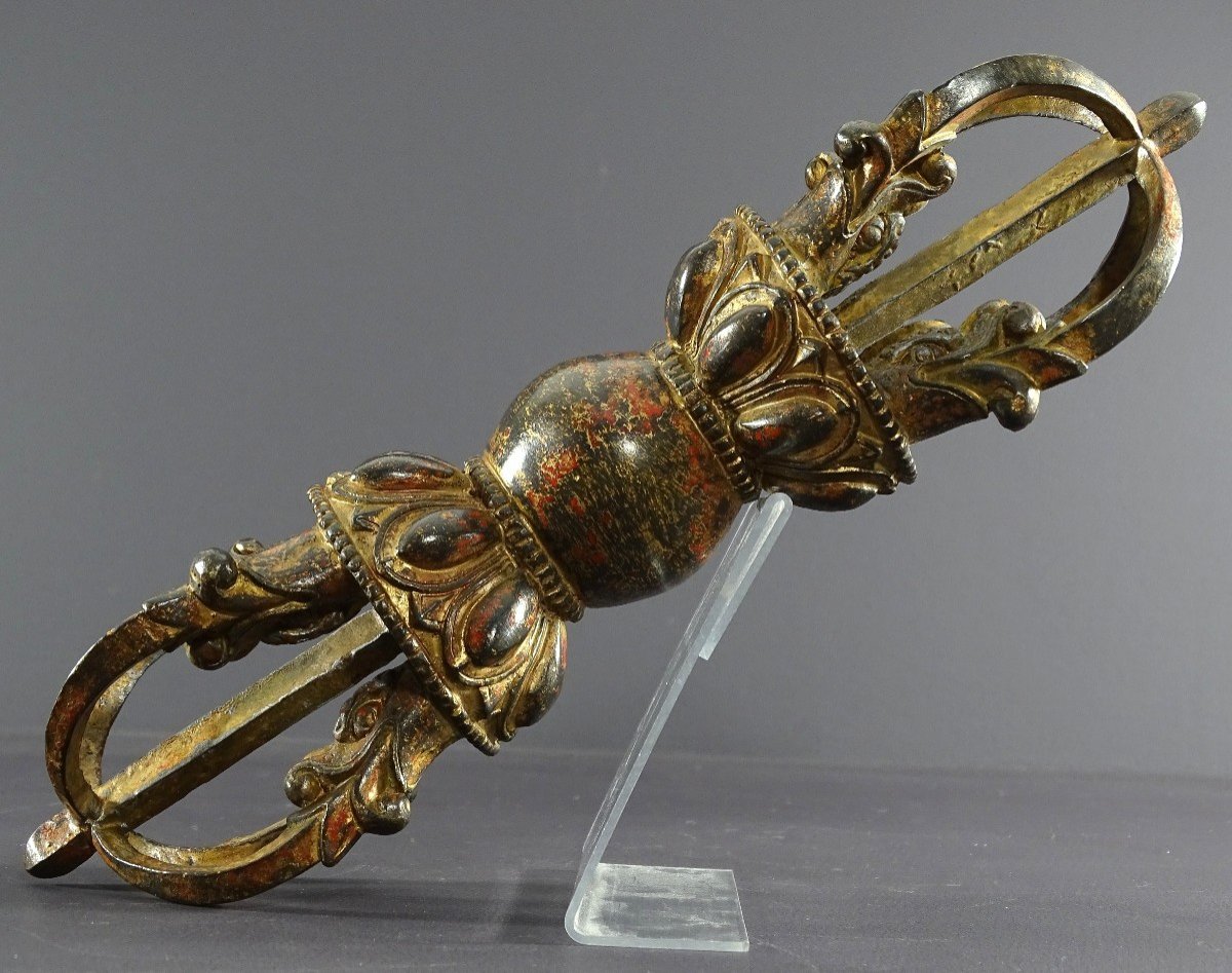 Tibet, End Of The 19th Century, Important Lama Vajra In Lacquered And Gilded Bronze. -photo-3