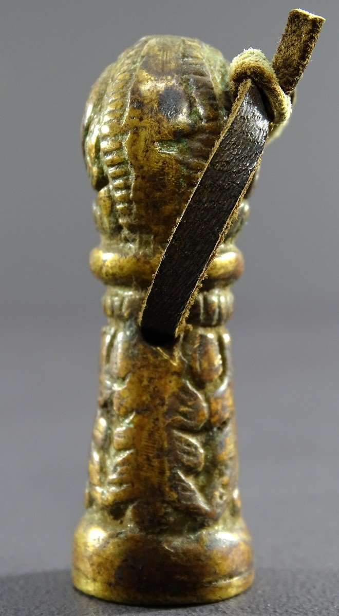 Tibet, 18th Century, Rare Buddhist Bronze Seal Decorated With Auspicious Symbols. -photo-4