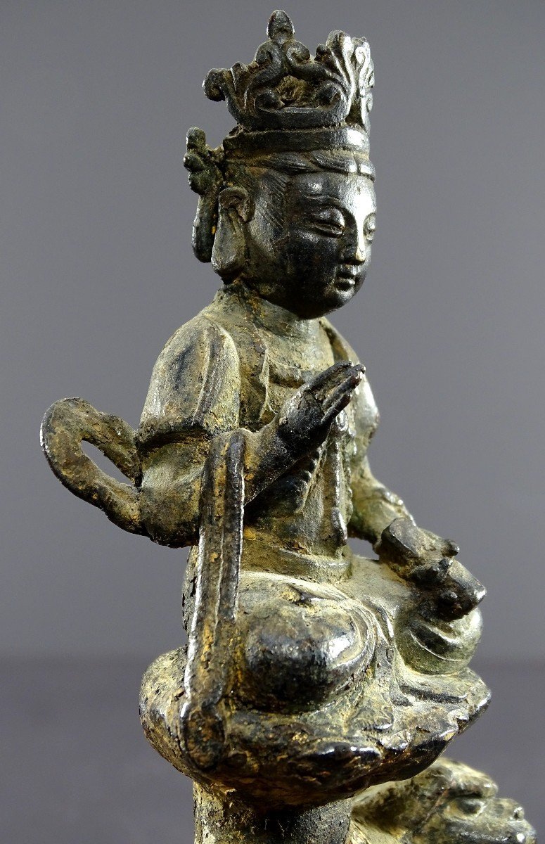 Chine, Dynastie Ming, Fin Du XIVème-début Du XVème, Statuette En Bronze De Majushri Sur Un Lion-photo-2