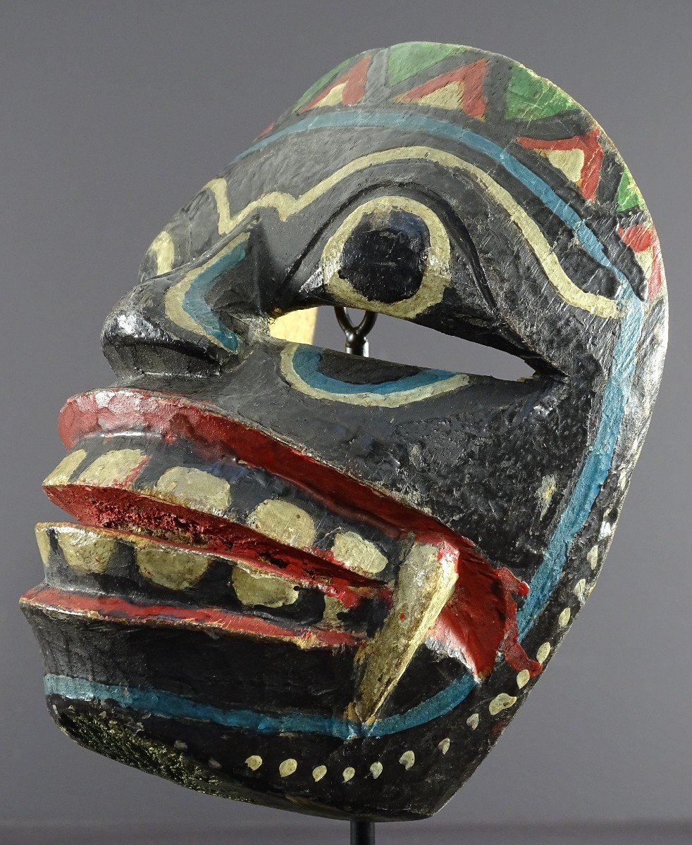 Indonésie, île De Java, Théâtre De Râmâyana, Masque De Raksasa En Bois Polychrome. -photo-2