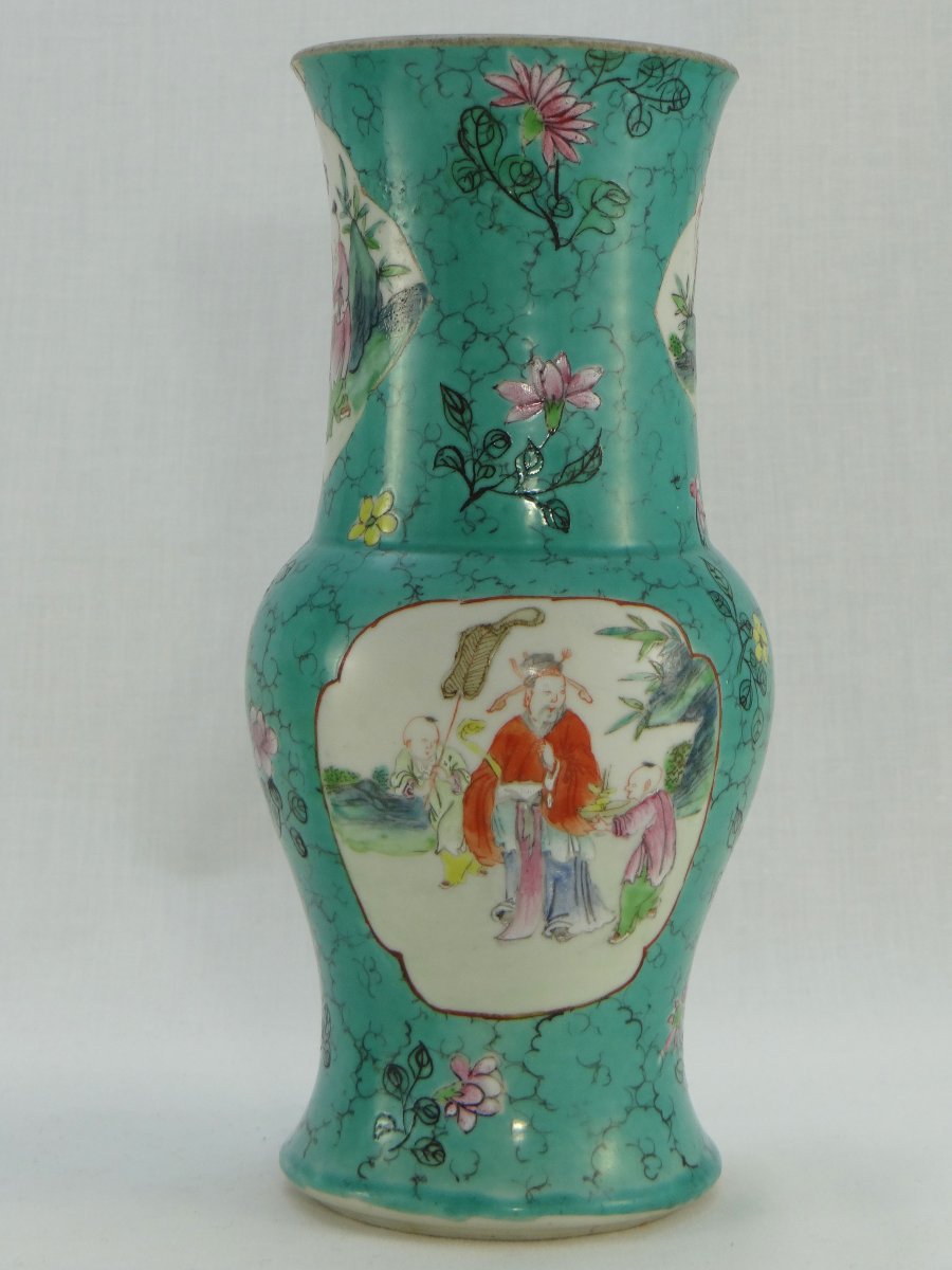 China, XIXth Century, Pair Of Porcelain Vases Decor Dignitaries And Children.-photo-1