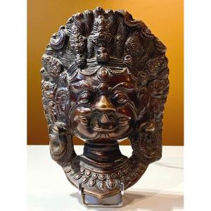 Népal, Première Moitié Du XXème Siècle, Masque En Bronze De Bhairava Dans Sa Forme Courroucée. 