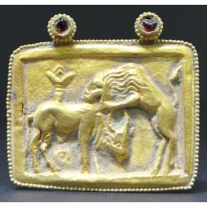 Greco-buddhist Art From Gandhara, 1st To 3rd Century Ad, Repoussé Gold Pendant.
