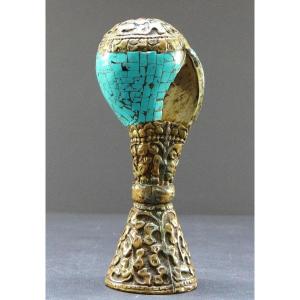 Tibet, Early 20th Century, Repoussé Copper And Turquoise Seal On A Shell Base