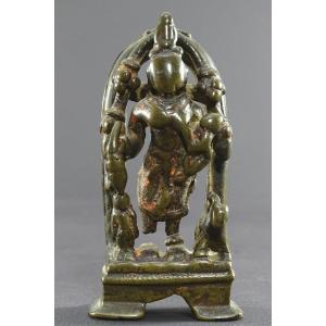 Inde, XVIème Siècle, Très Ancienne Statue Jain En Bronze De La Déesse Ambika.