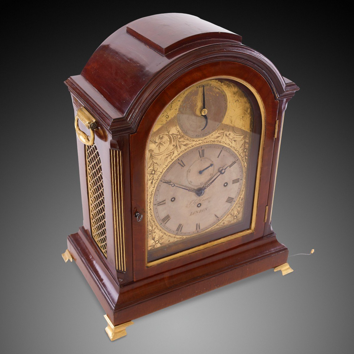 Large British Desk Clock-photo-1