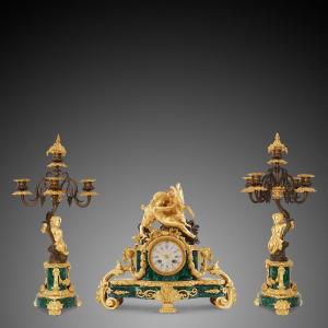 Un Ensemble d'Horloge Et De Candélabres Dans Le Goût De Louis Philippe Charles X, Du XIXe Siècl