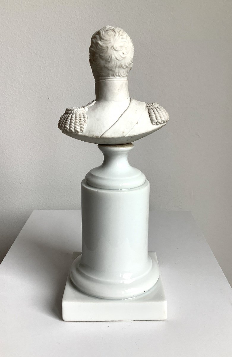 Bust Of Charles X. Biscuit On Porcelain Pedestal. 19th Century-photo-4