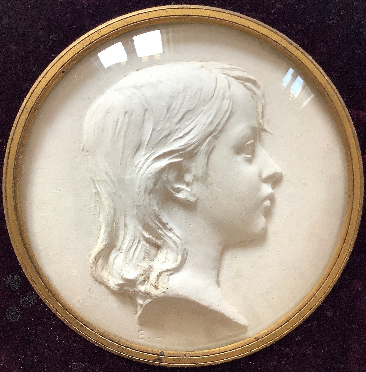 Profil d'Enfant. Bas-relief Plâtre Par Eugène Laurent