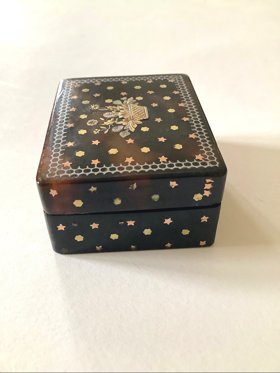 18th Century Fly Box, Studded With Yellow And Pink Gold, Mother-of-pearl And Silver-photo-4