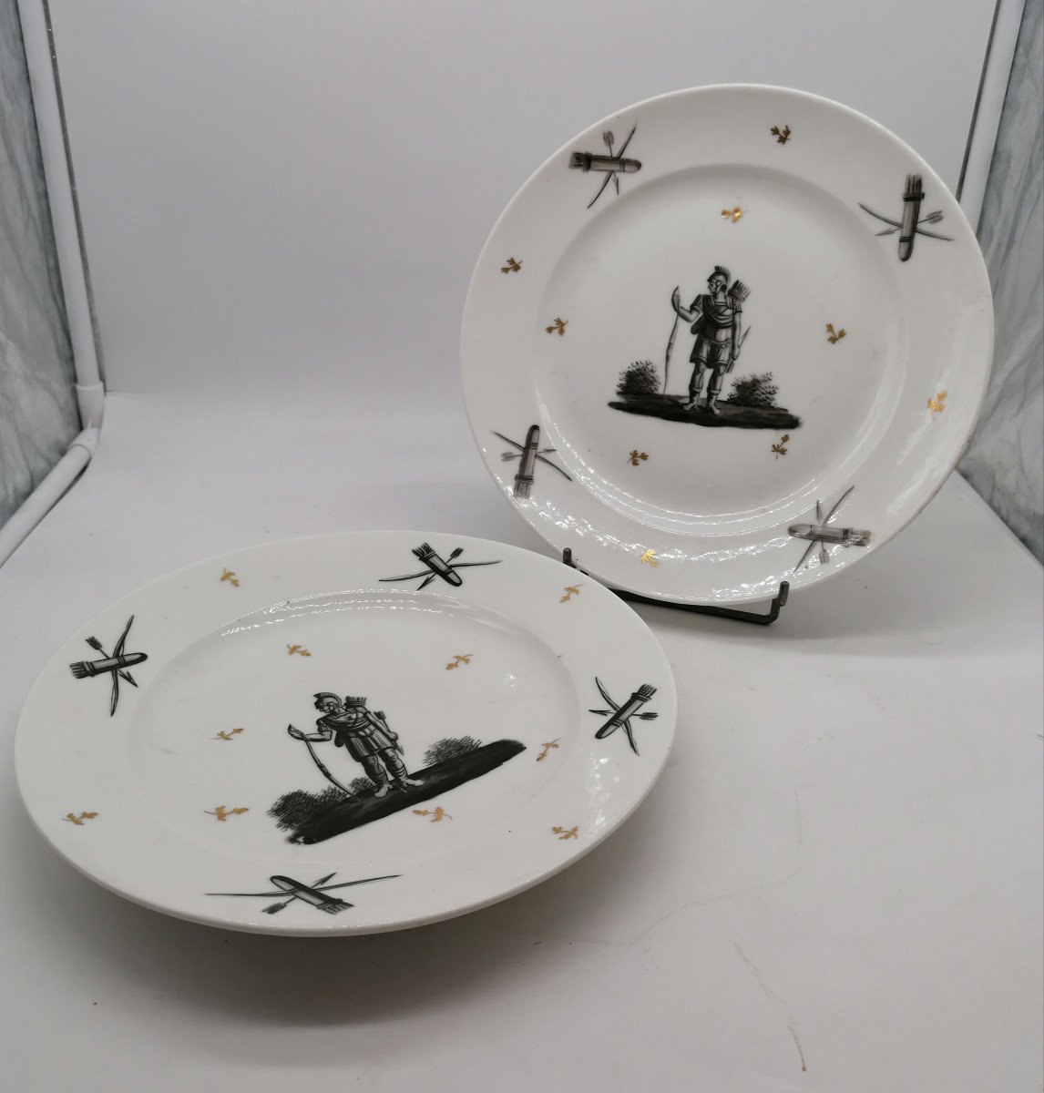 Pair Of Porcelain Plates - 18th Century Italy