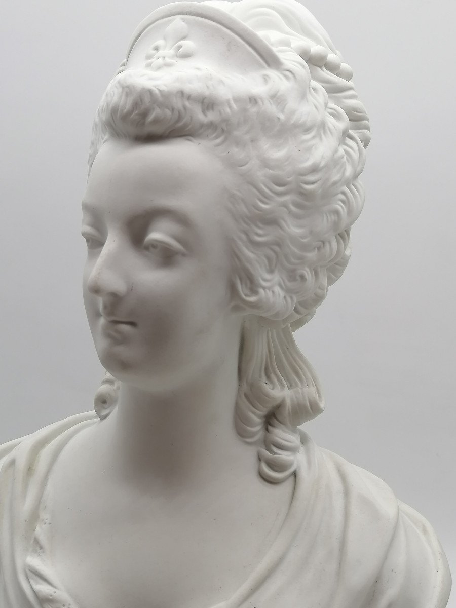 Porcelain Bust Of Marie Antoinette- Sèvres-photo-4