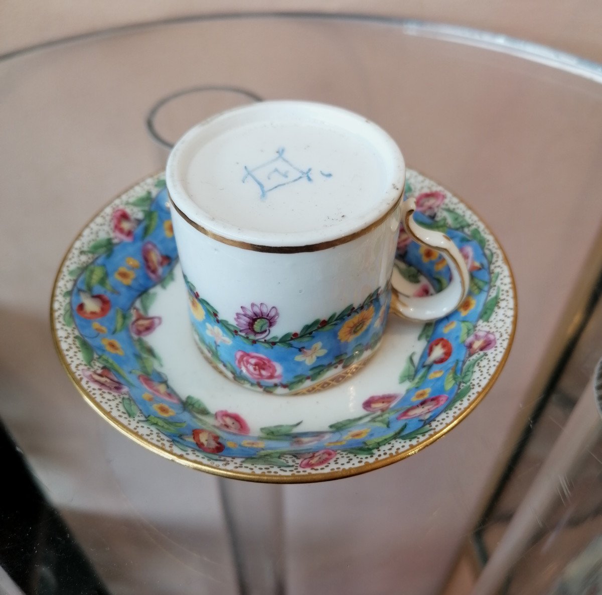 Tasse Mignonnette En Porcelaine Sèvres XVIIIème-photo-1