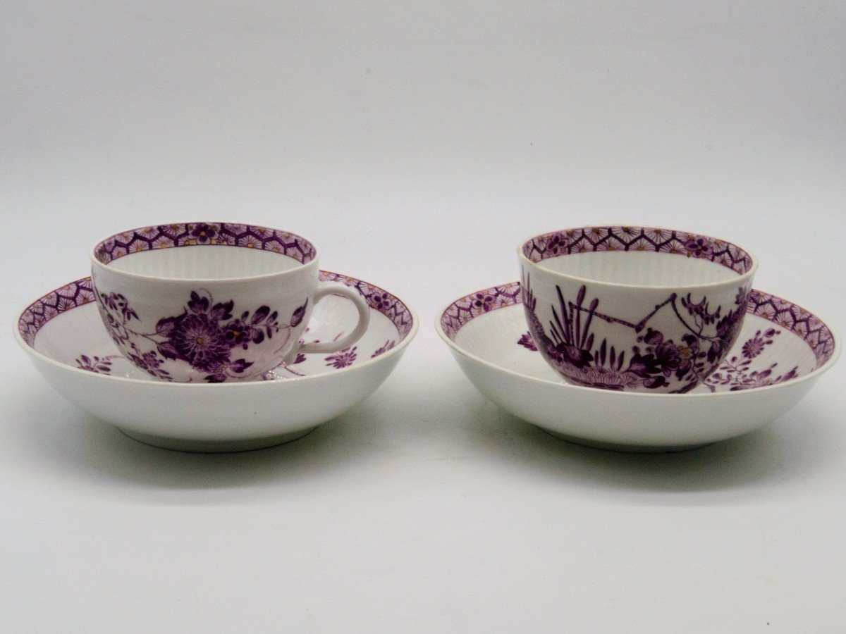 Pair Of Meissen Porcelain Cups - Eighteenth