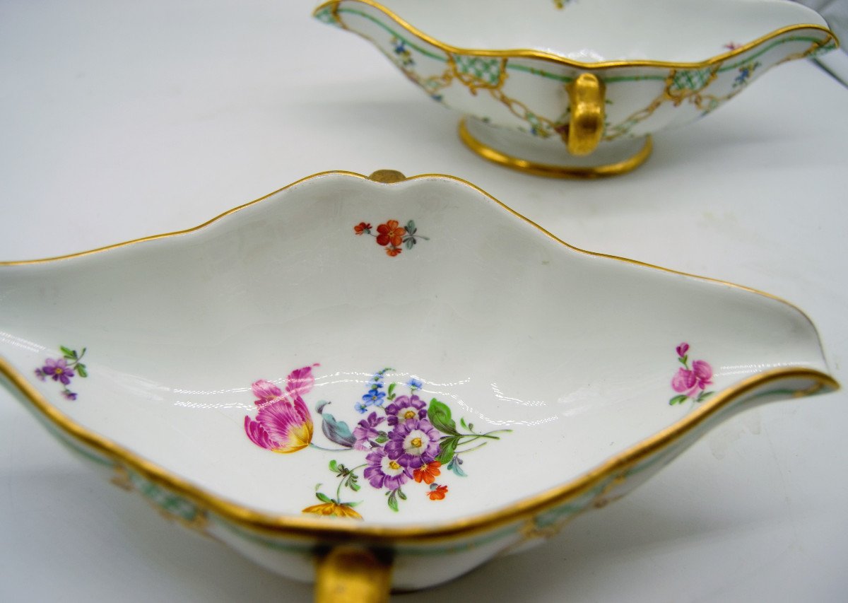 Pair Of Nineteenth Meissen Sauceboats-photo-2