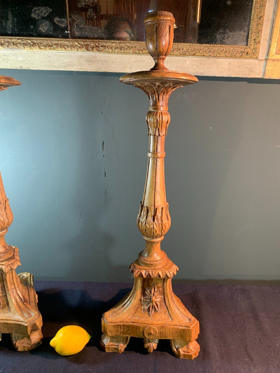 Pair Of Large And Elegant 18th Century Carved Oak Flambeaux Candlesticks-photo-2