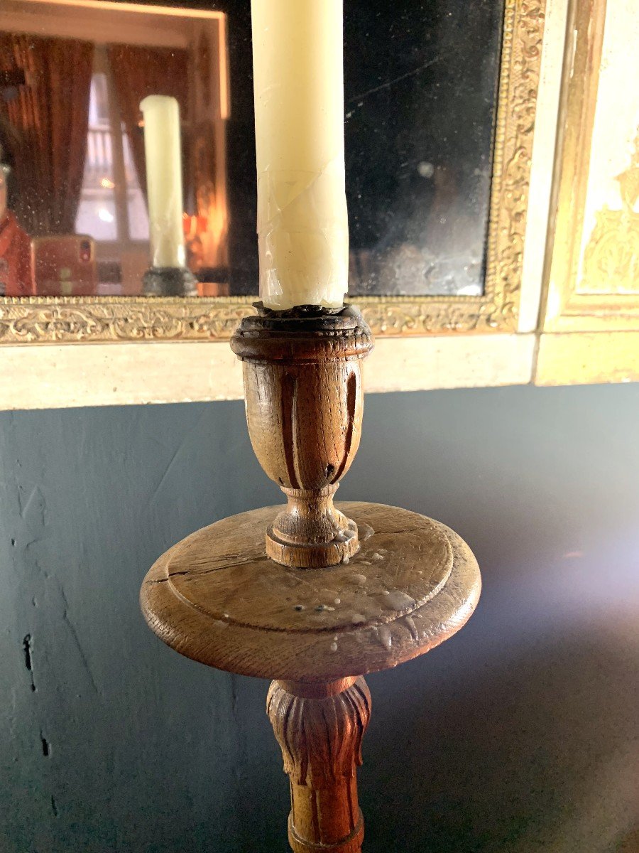 Pair Of Large And Elegant 18th Century Carved Oak Flambeaux Candlesticks-photo-1