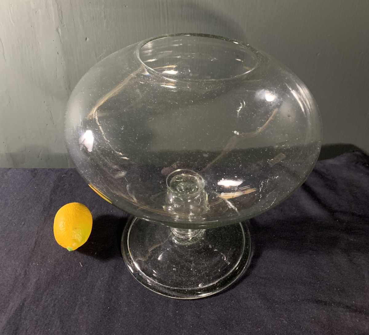 Rare Fish Globe. Blown Glass From The 18th Century-photo-2