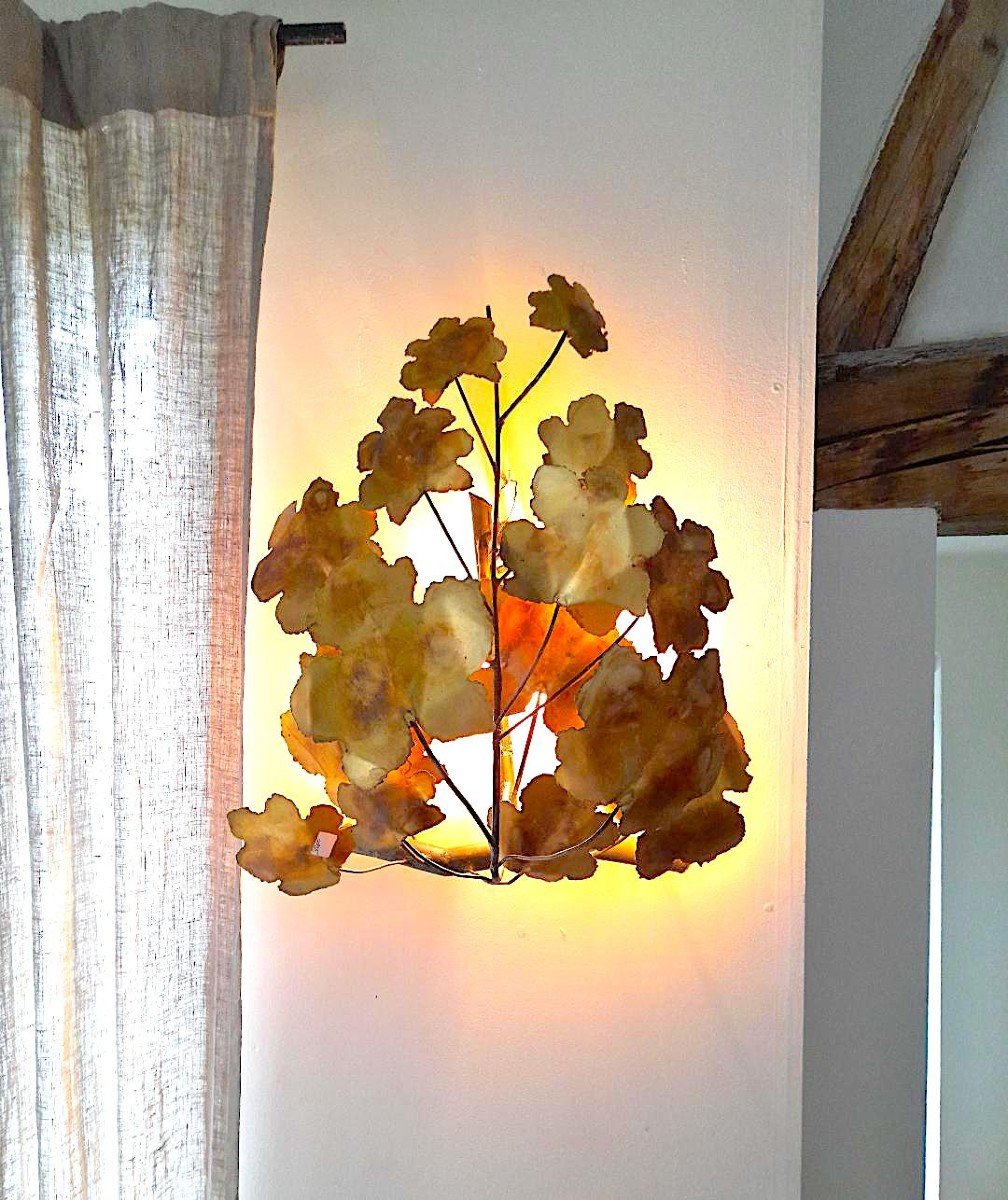 Applique à décor de feuilles de vigne