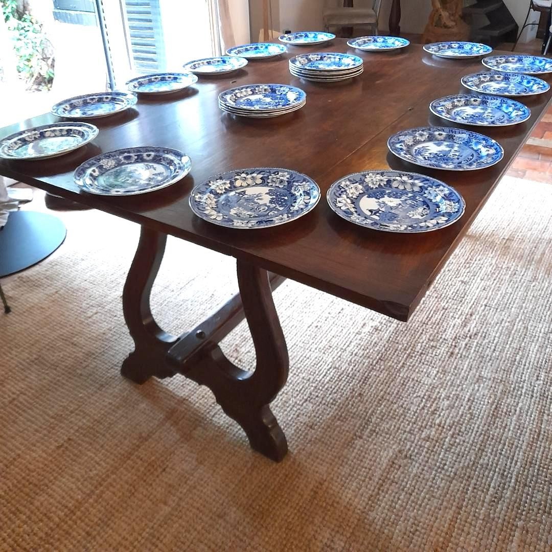 Part Of A Pagoda-style Earthenware Table Service Circa 1820 / 42 Plates