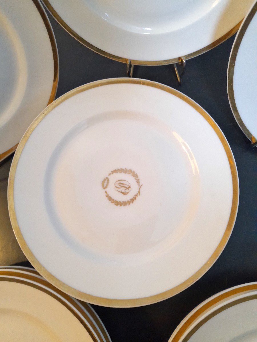 Twelve White Porcelain Plates From Paris-photo-3