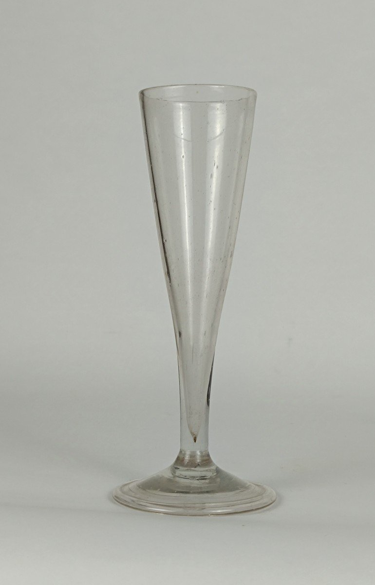 Pair Of Champagne Flutes Called "impossible" _ 18th Century