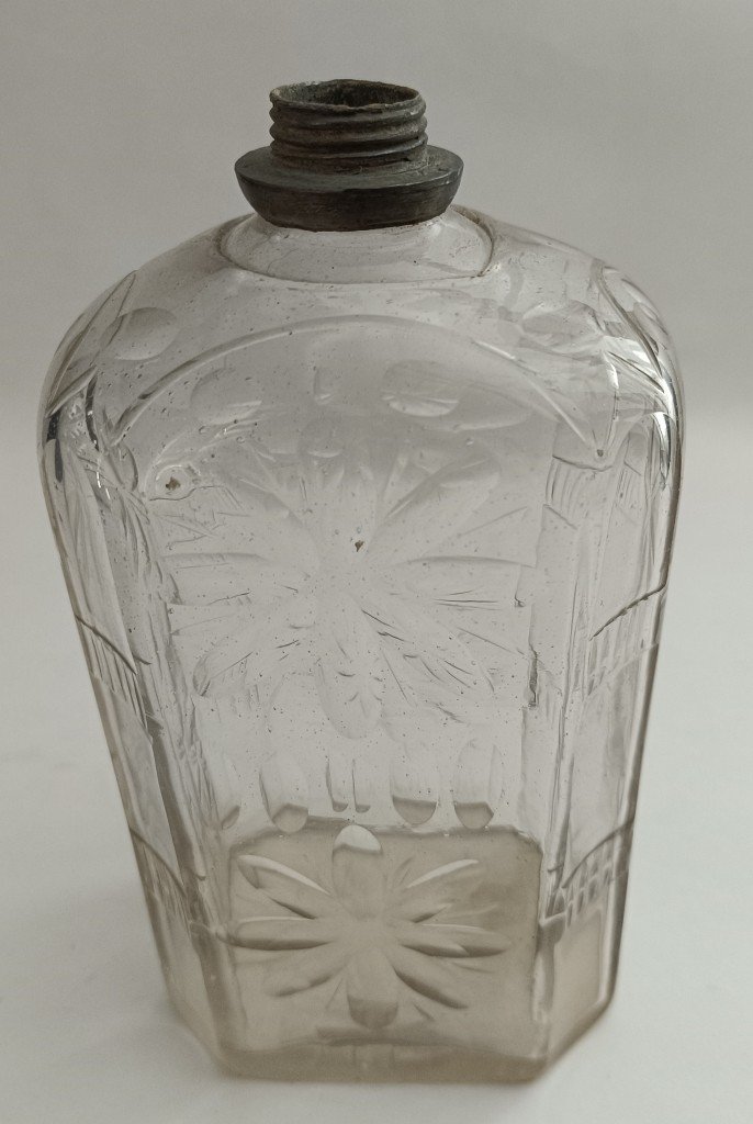 Bohemian Crystal Bottle _ 18th Century-photo-4