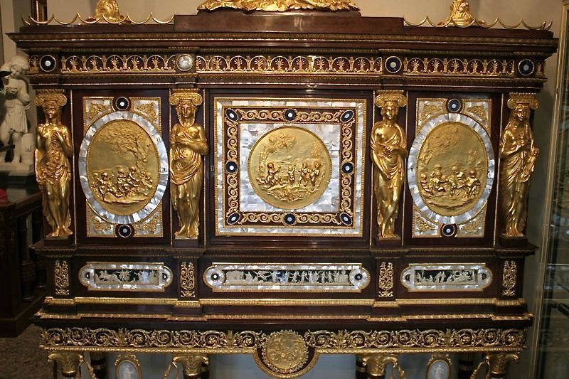 Grand Meuble d'Apparat Dans Le Gout Du Cabinet De Marie Antoinette A Versailles. Ref: 308-photo-2