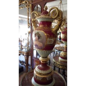 GRAND VASE DE VIENNE  , SIGNÉ WAGNER. RÉF: 307