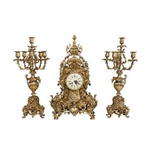 Cartel Clock With Set Of 2 Chandeliers - Hv2930