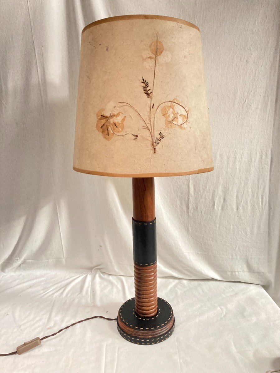 Lampe Bois Et Gainé Cuir Par Jacques Adnet