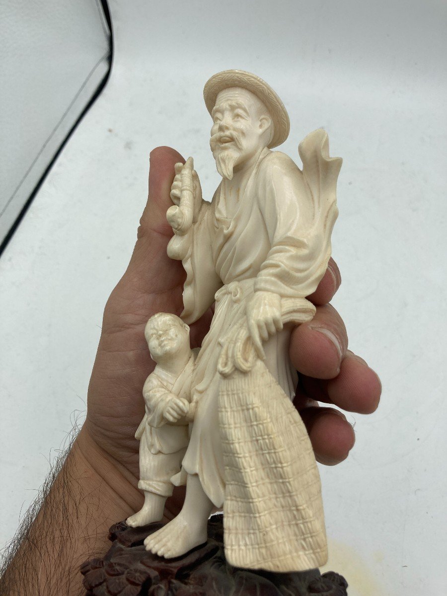 Ivory Sculpture Representing A Man And A Child -photo-2