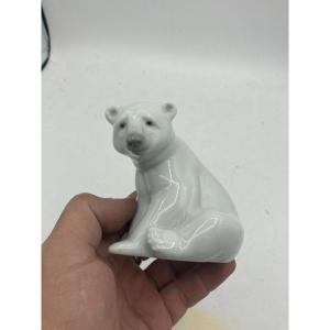 Bel Ours En Porcelaine 