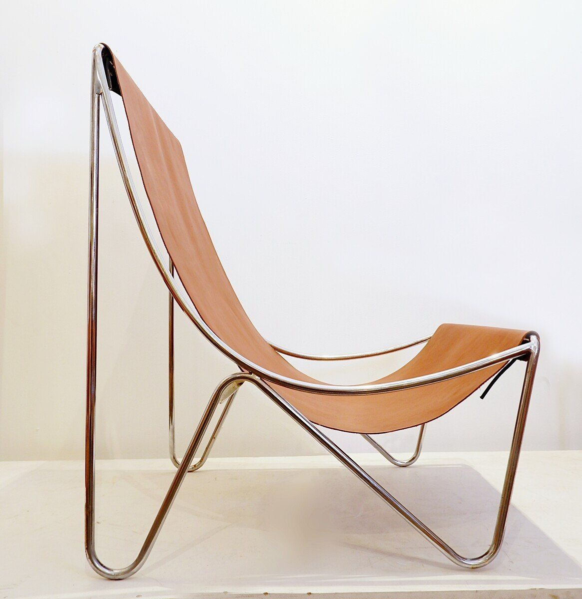 Pair Of Mid-century Chaise Lounges With Louis Vuitton Leather-photo-3