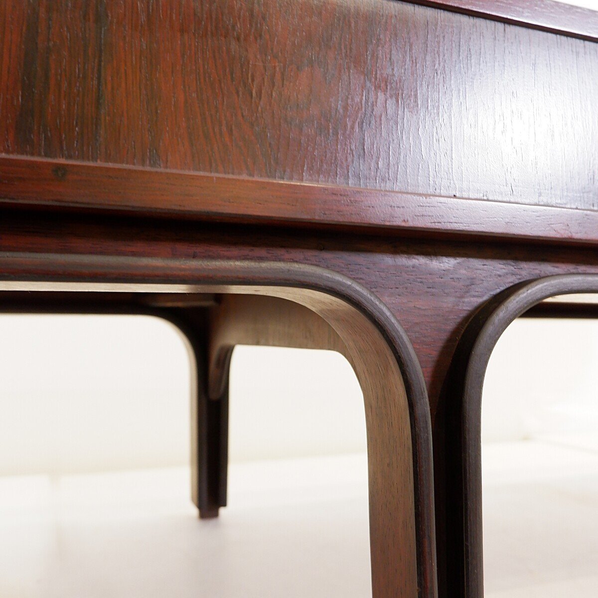 Table Basse En Bois Italienne Du Milieu Du Siècle Par Gianfranco Frattini Pour Bernini, 1960s-photo-3