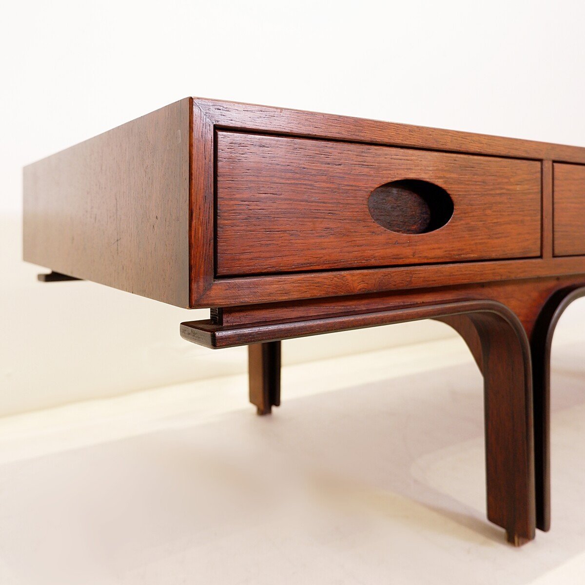 Table Basse En Bois Italienne Du Milieu Du Siècle Par Gianfranco Frattini Pour Bernini, 1960s-photo-4