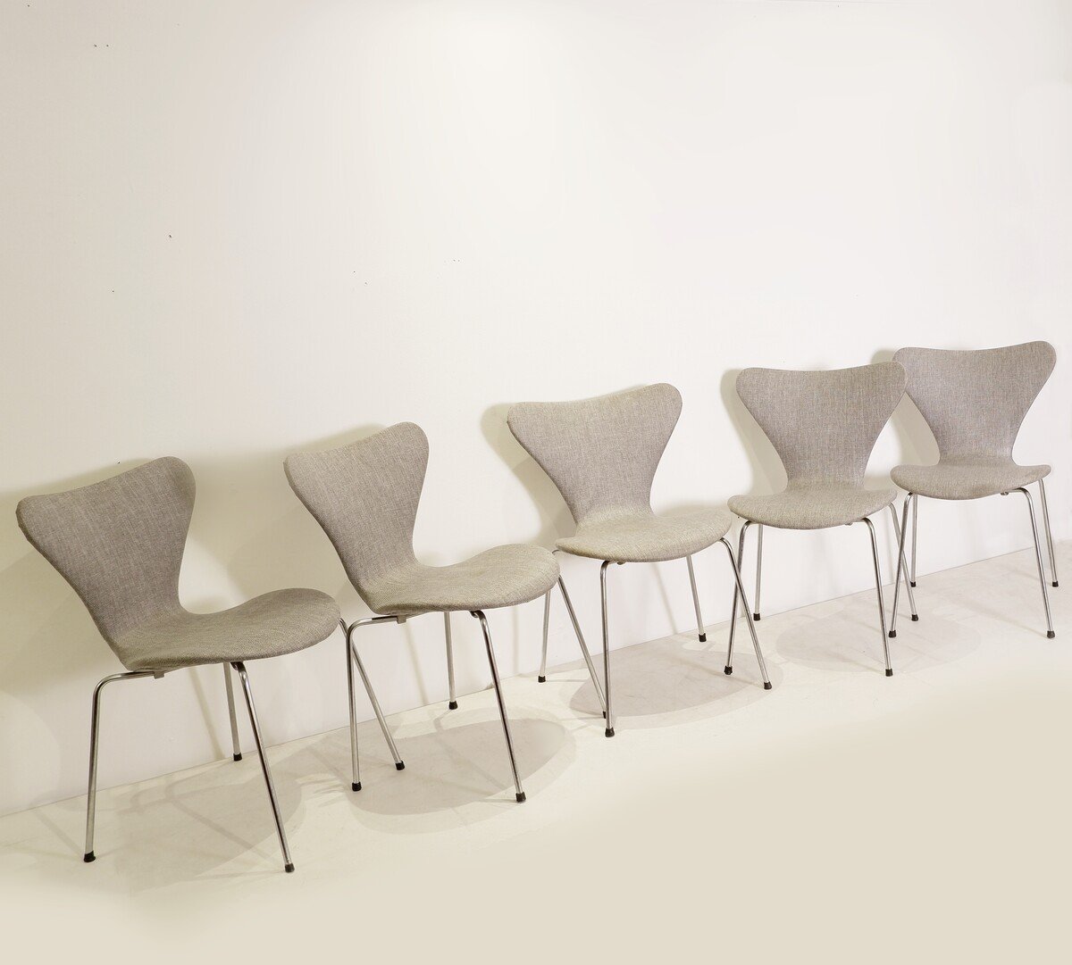 Ensemble De 5 Chaises Du Milieu Du Siècle Par Arne Jacobsen Pour Fritz Hansen - Années 1960-photo-2