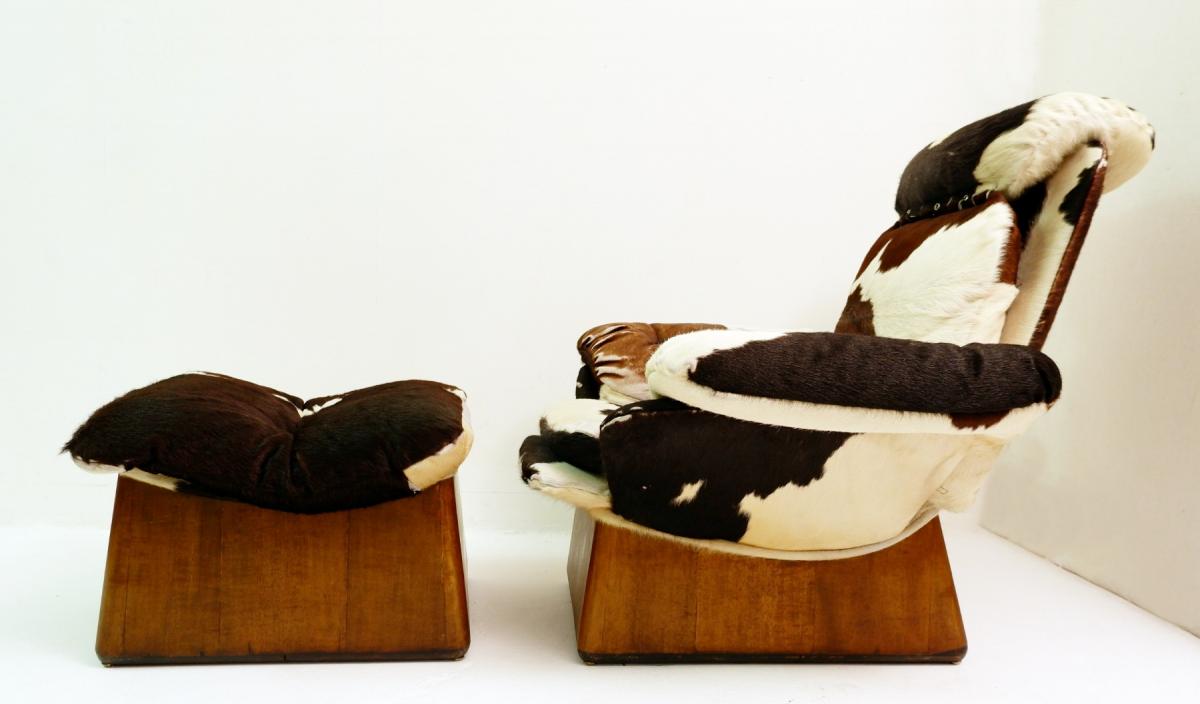 Pair Of Armchairs And Ottoman In Cowhide Leather-photo-2