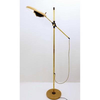 Lampadaire Articulé Modèle "555 T" En Laiton Doré Et Métal Peint Par Oscar Torlasco Pour LUMI 