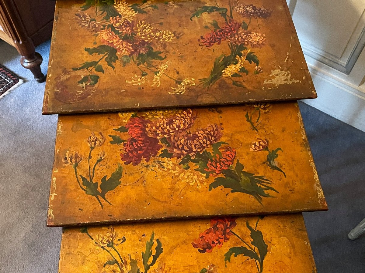 Set Of Four Nesting Tables With Floral Decoration Circa 1900-photo-4