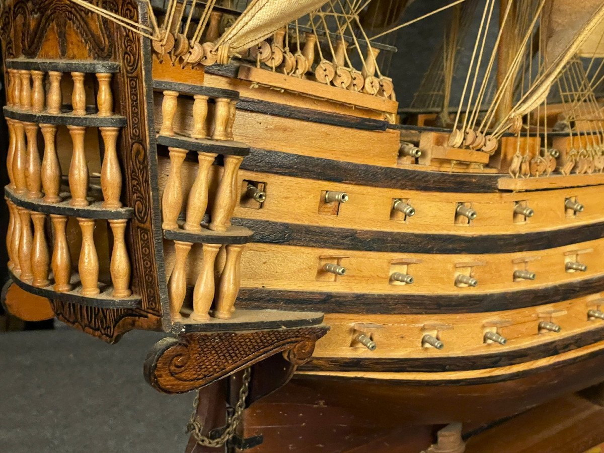 Grande maquette du bateau Victory, vaisseau de l’amiral Nelson à Trafalgar-photo-7