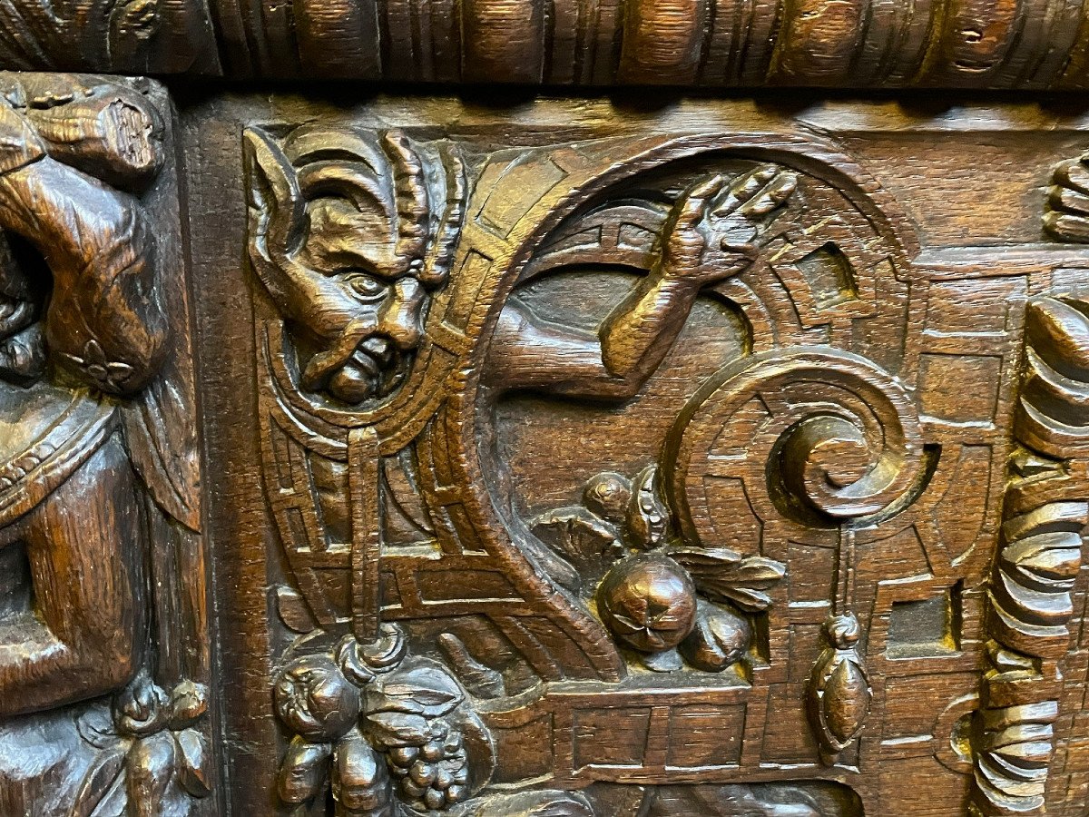 Ceremonial Or Wedding Chest In Carved Oak Normandy Late 16th Early 17th Century-photo-3