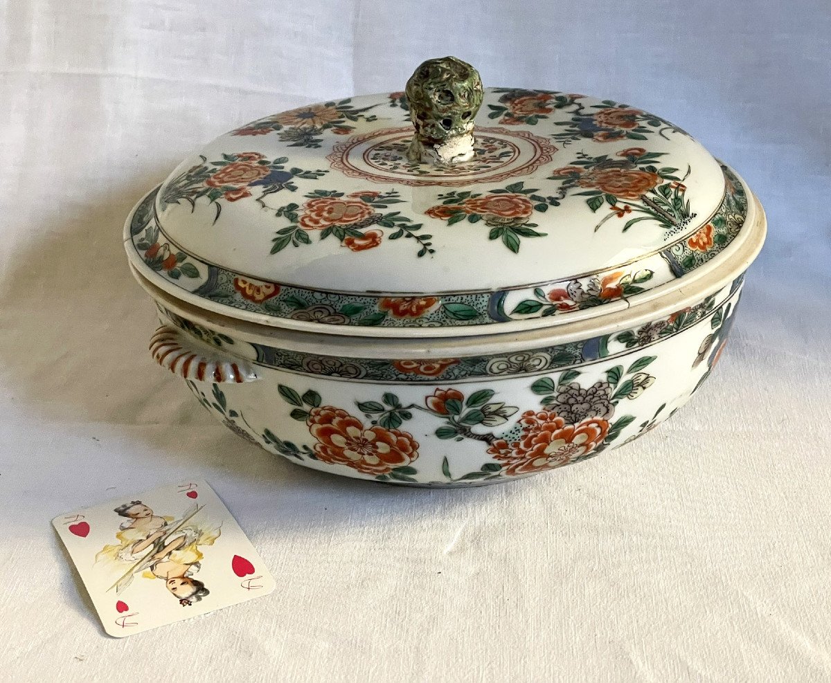 Soupière ou légumier porcelaine polychrome CHINE famille verte XVIIème siècle