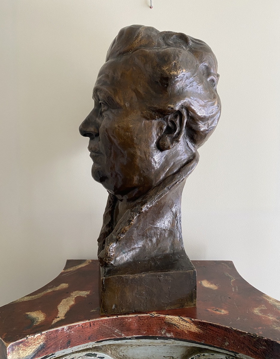 Bronze Sculpture Of A Man's Head With A Bun-photo-2