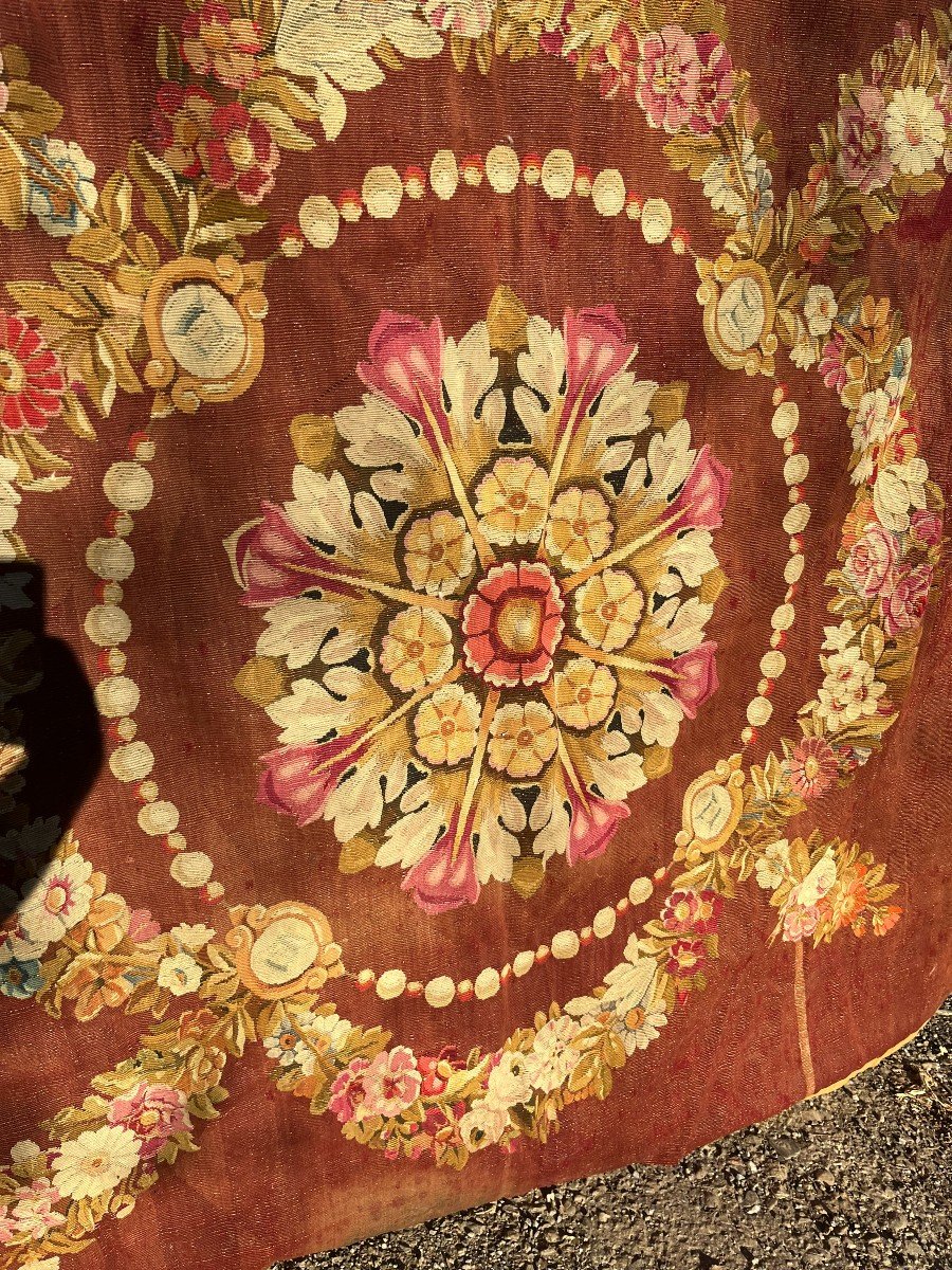 Aubusson Factory - Carpet With Central Floral Medallion From The Restoration Period, 19th Century.-photo-4